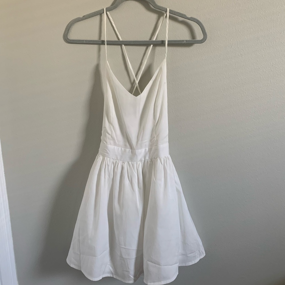 TOBI White Cocktail / Party Dress 👗